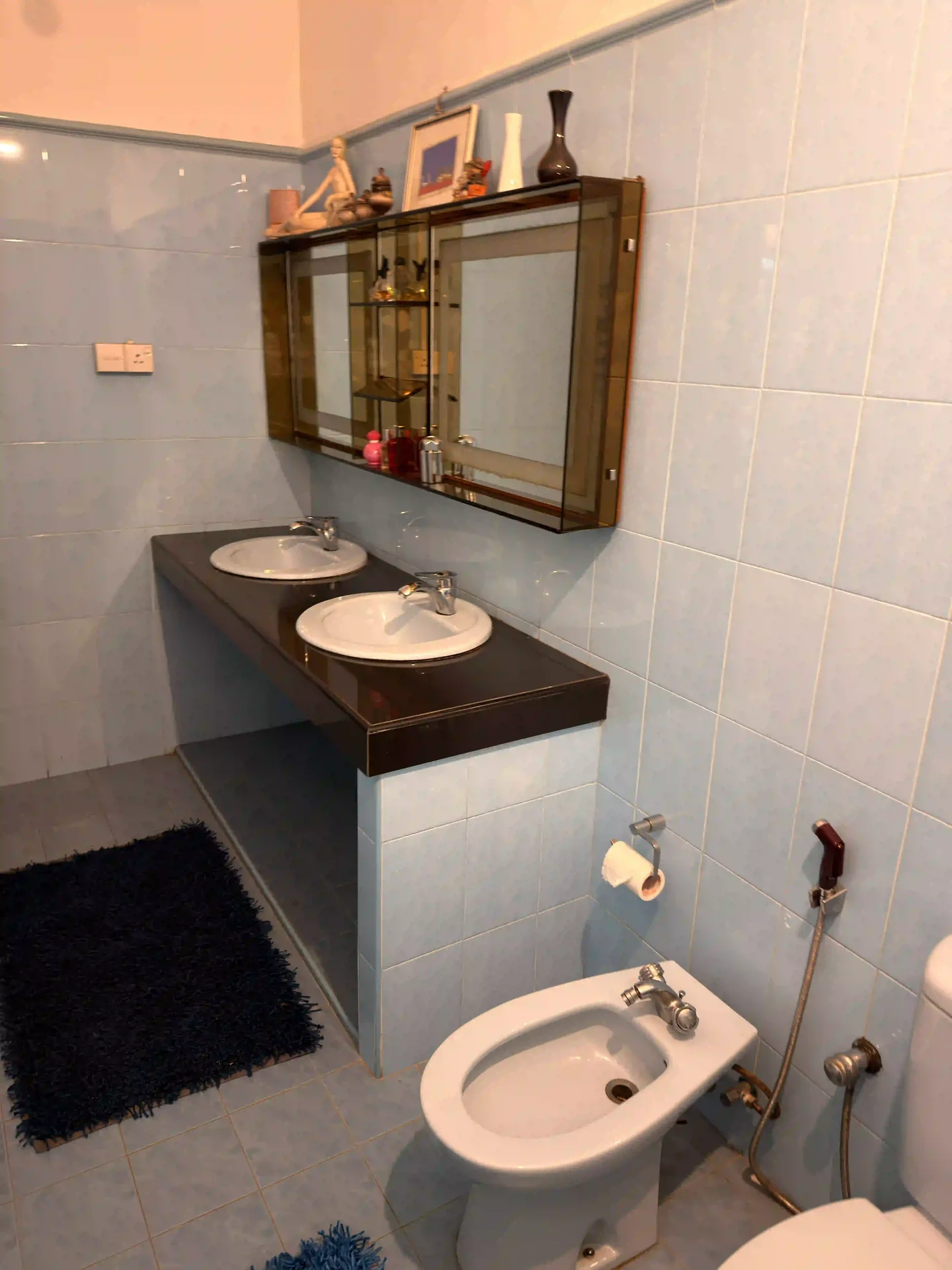 Apartment 02 - Family Suite Rain Shower